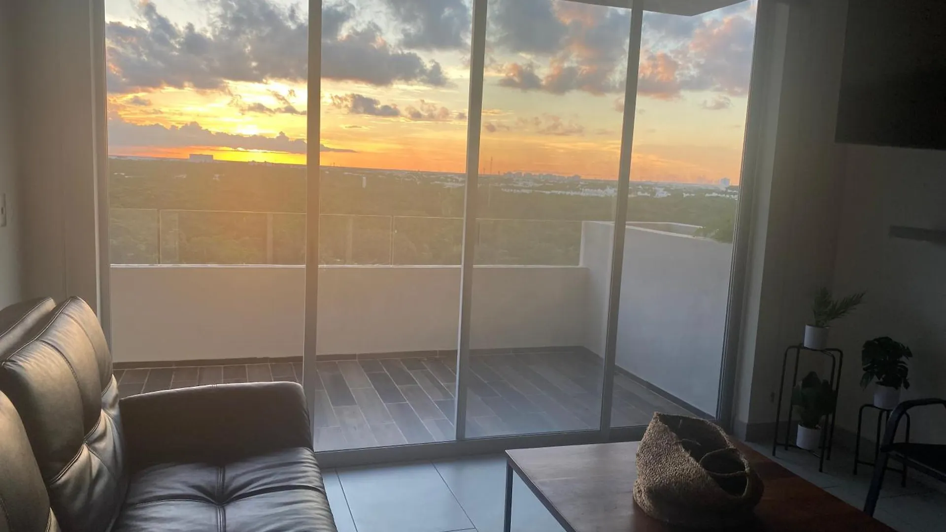Areka Towers Apartment Cancun